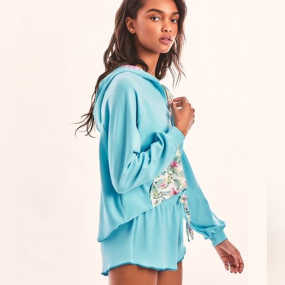 RESTOCKED! LoveShackFancy x Hurley Terry Short Blue - Picture 6 of 8